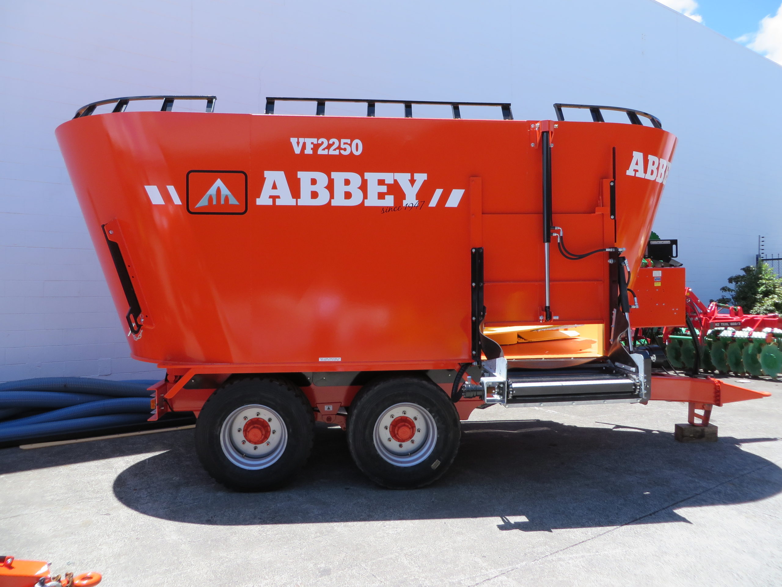 Abbey Twin Auger Mixer Wagons